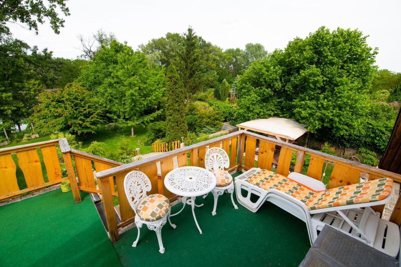 Bonifert Vendeghaz Hotel Dunabogdany ภายนอก รูปภาพ